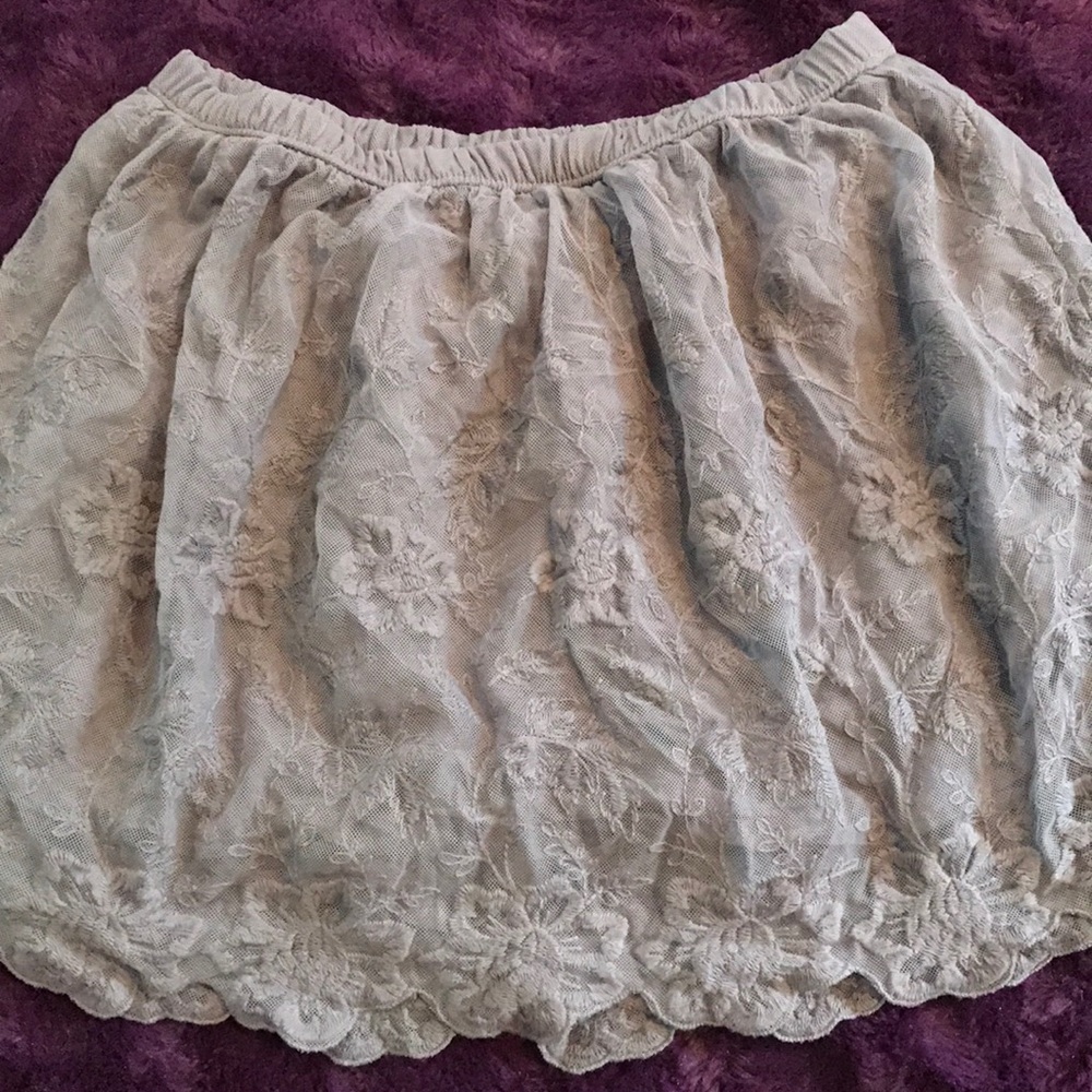 Abercrombie kids gray lace skirt with lining